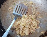 A picture of step 3 of Aalu ke samose.