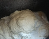 Foto del paso 2 de la receta: Rosca de pan con masa madre y yogur