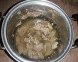 Foto langkah ke 1 dari resep Daging Rebus Siram Saus Gravy.