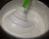 Foto langkah ke 5 dari resep Butter cream super lembut, creammmyyyy+rich  banget. ala khalimah kitchen's.