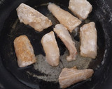 Foto del paso 4 de la receta: Fessolets con rape y espinacas