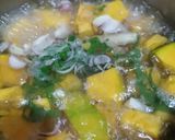 Gambar langkah 1 resipi Labu kuning masak lemak.