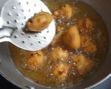 A picture of step 3 of Moong dal Bhajiya.