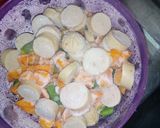 A picture of step 3 of Stir fried vegetable macaroni.