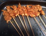 Foto langkah ke 3 dari resep Sate Jamur Pedas.