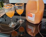 A picture of step 3 of Caramel Apple Mimosas 🍎.