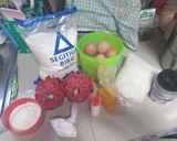 Foto langkah ke 1 dari resep Bolu kukus buah naga.
