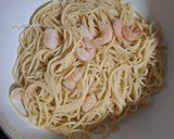 Foto langkah ke 5 dari resep 360. Prawn Spaghetti Aglio Olio.
