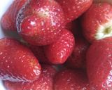 A picture of step 1 of Strawberry milk shake.