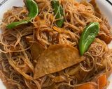 A picture of step 4 of Quick Mee Hon (Rice Vermicelli).