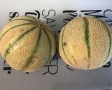 Une image de l'étape 1 de Melons aux crevettes, tomates cerises et bleu d'Auvergne.