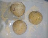 A picture of step 5 of Leftover daal paratha.
