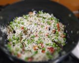 "पनीर मटार पुलाव" (Paneer Matar Pulao Recipe In Marathi) रेसिपी स्टेप 4 फोटो 