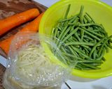 Foto langkah ke 1 dari resep Kuah Lontong Sayur Medan.