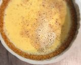 Foto del paso 4 de la receta: Tarta de natillas y galletas