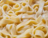 Foto del paso 4 de la receta: Fettuccine "Alfredo" de Alfredo alla Scrofa restaurant en Roma, Italia 🇮🇹 🍝