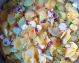 Foto del paso 11 de la receta: Tortilla de patatas con pulpo, cebolla y pimiento verde