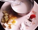 A picture of step 1 of Tadkewale aloo ka raita.