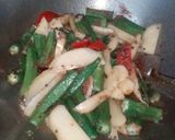A picture of step 5 of Amchur methi okra with pasta chisel kheer.