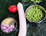 A picture of step 1 of Muli, Matar Subzi (Radish, Green Peas Dry Curry).