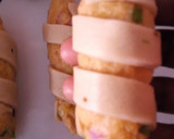 A picture of step 9 of Potatoe curl rolls.