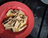 Foto langkah ke 2 dari resep Kembang Tahu crispy.
