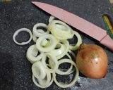 Foto langkah ke 1 dari resep Onion ring kriuk simpel.