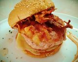 Foto del paso 10 de la receta Hamburguesa de pollo con panceta