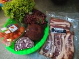 Vegetable salad with beef bulgogi