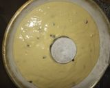 Foto del paso 7 de la receta: Bizcochuelo de vainilla con chips de chocolate