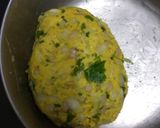 सूजी प्याज पराठा (Suji Pyaz Paratha recipe in Hindi) रेसिपी चरण 2 फोटो