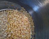 A picture of step 2 of Dal tadka.