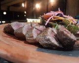 Foto del paso 6 de la receta: Arrachera🥩 al romero con ensalada de jamaica 🥬🥕🥗