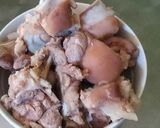 Hình bước làm 1 của món Canh giò heo om sấu