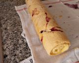 Foto del paso 8 de la receta: Bracito con arándanos relleno de crema y cobertura de chocolate, toffee y crocanti (sin gluten)