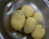 A picture of step 2 of Aloo ka paratha.