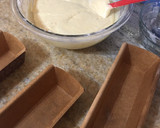 Foto del paso 5 de la receta: Budín de limón súper esponjoso con glasé y semillas de amapola 🍋