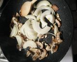 A picture of step 3 of Creamy Smoked Salmon and Mushroom Pasta.