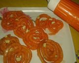 जल्दी बनने वाली जलेबी (Instant Jalebi recipe in hindi) रेसिपी चरण 14 फोटो
