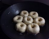 Foto langkah ke 8 dari resep Donat Menul.