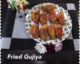A picture of step 4 of Three coloured Gujiya.