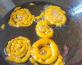 જલેબી (Jalebi Recipe in Gujarati) રેસીપી સ્ટેપ2ફોટો