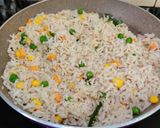 A picture of step 6 of Corn fried rice.