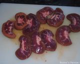 A picture of step 1 of Persian lamb kidneys with tomato sauce.