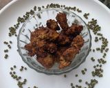 A picture of step 2 of Green moong dal Pakoda.