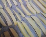 صورة لخطوة 2 من وصفة بطاطا مشوية 👌🥔
