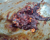 A picture of step 4 of Dates and cashew nut toffee.