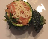 Foto del paso 6 de la receta: Calabacitas rellenas de salmón y queso