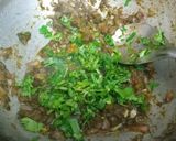 A picture of step 4 of Green Schezwan Chutney.