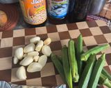 Gambar langkah 2 resipi Bendi Sambal Kering.
